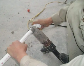 石狮漏水维修电话